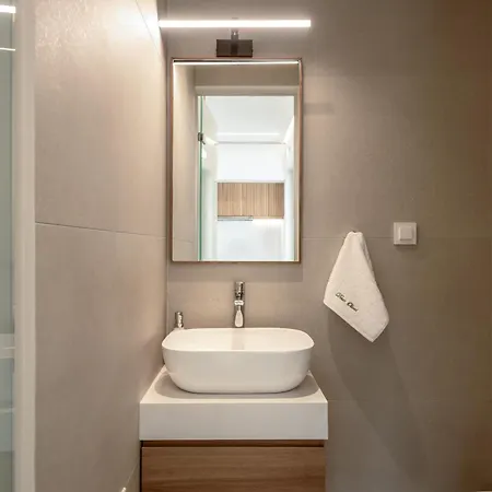 Deux Olives Luxurious & Quality Villa Modhion
